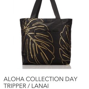 ISO: Aloha Collection Day Tripper Lanai